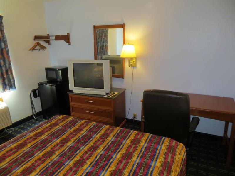 Knights Inn Memphis At Macon Cove Zewnętrze zdjęcie