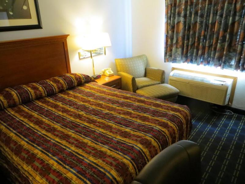 Knights Inn Memphis At Macon Cove Zewnętrze zdjęcie