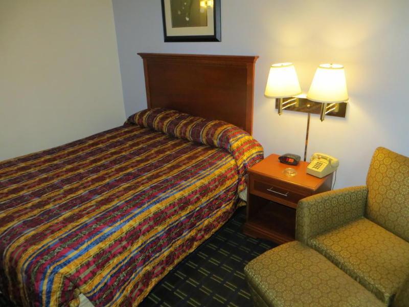 Knights Inn Memphis At Macon Cove Zewnętrze zdjęcie